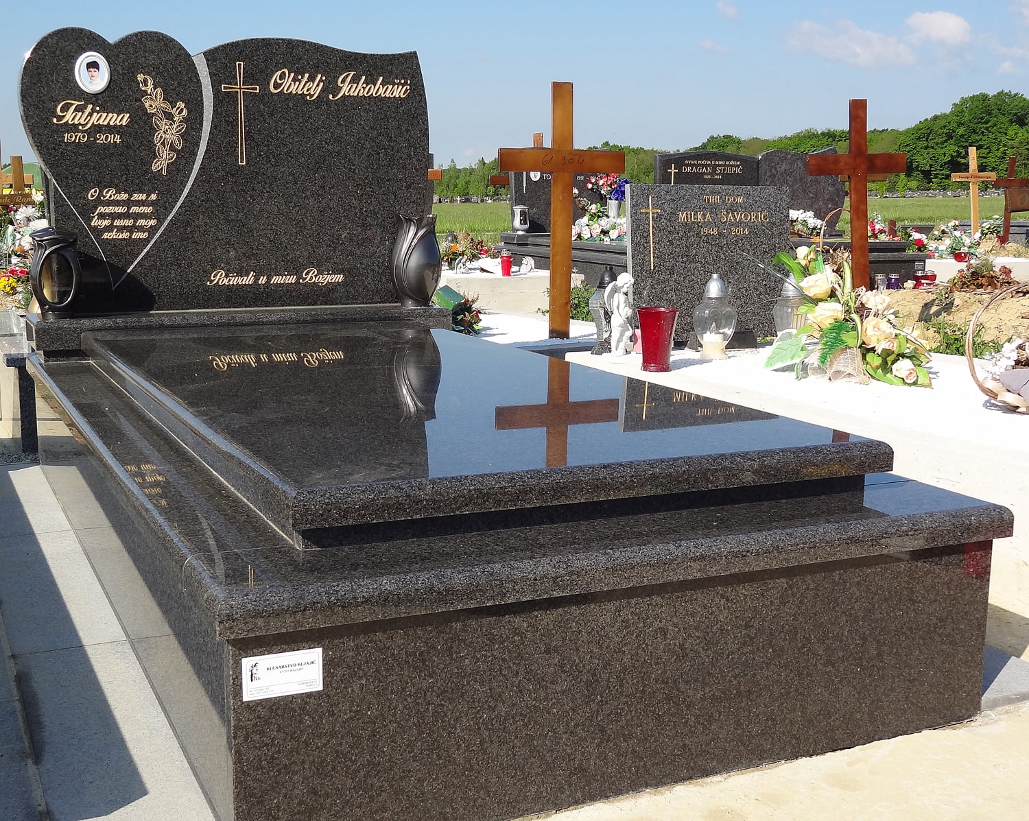 Klesarstvo Kljajić - Zagreb, Donja Zelina, izrada spomenika, grobnica, obrada kamena