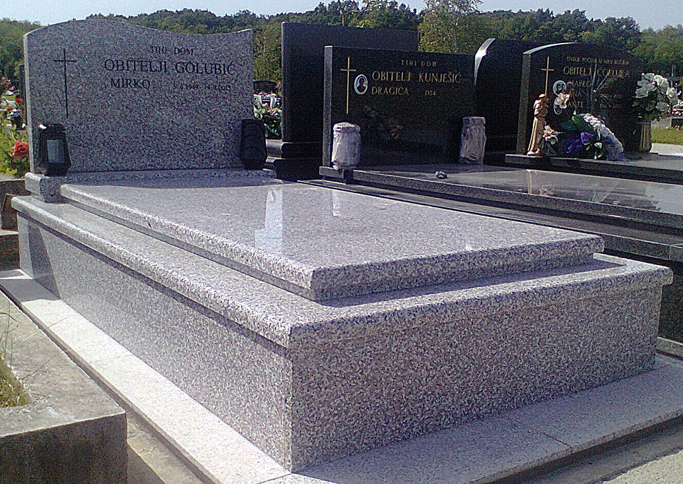 Klesarstvo Kljajić - Zagreb, Donja Zelina, izrada spomenika, grobnica, obrada kamena